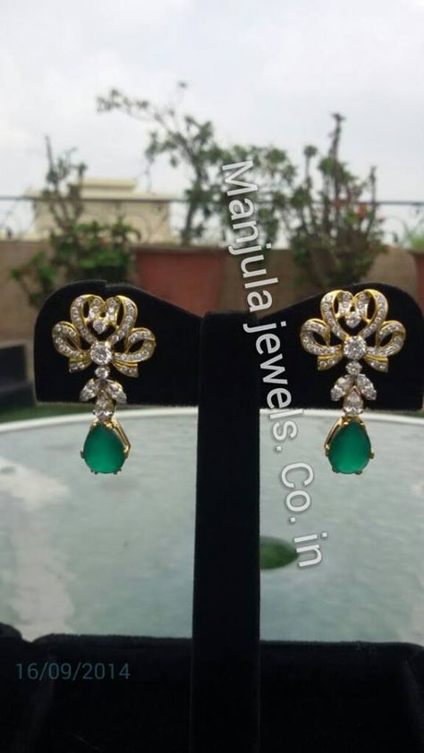 Simple Earrings Gold Indian, Indian Daily Wear, Single Stone Earrings, Earrings Gold Indian, Simple Earrings Gold, Ear Tops, Real Diamond Earrings, Simple Gold Earrings, Diamond Tops