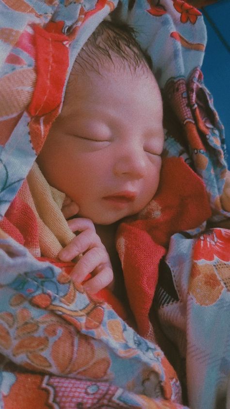 New Born Baby Images Cute Hospital, Baby Hospital Pictures, Hot Biker Guys, Indian Baby, Indian Boy, Kids Mood, Girly Songs, New Born Baby