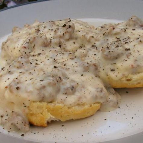 Bob Evans Super Sausage Gravy Paleo Biscuits, Gravy And Biscuits, Sourdough Biscuits, Sausage Gravy And Biscuits, Sausage Gravy Recipe, Bob Evans, Best Sausage, Gravy Recipe, Sausage Gravy