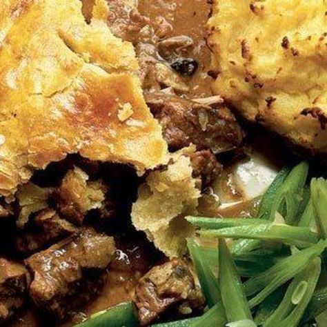 Steak And Kidney Pie Recipe, Kidney Pie Recipe, Vegetable Pies, Guinness Pie, Kidney Pie, Steak And Kidney Pie, Heritage Recipes, Pub Grub, African Foods