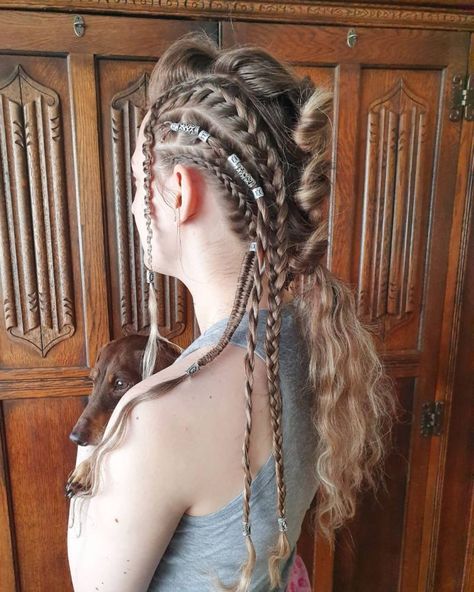 10 Badass Viking Hairstyles for Women We Love in 2022 Viking Undercut, Norse Hairstyles Women, Viking Make Up Woman, Women Viking Hair, Viking Hairstyles Women, Vikings Hairstyles, Viking Hairstyles Female, Viking Ideas, Badass Haircut