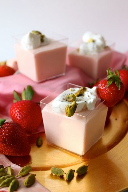 Rose Custard, Fruit Custard, Strawberry Rose, Custard Recipe, Strawberry Roses, Custard Powder, Custard Recipes, Vanilla Custard, Strawberry Puree