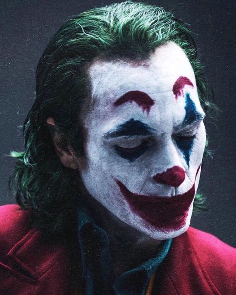 THE BATMAN🦇 on Instagram: “New @jokermovie Image. #jokermovie #joaquinphoenix #joker #toddphillips #joaquinphoenixjoker #dccomics #thejoker #zaziebeetz #robertdeniro…” 2019 Joker, Image Joker, Joker Film, Der Joker, Joker Images, Joker Poster, Joker Artwork, Joker Pics, Send In The Clowns