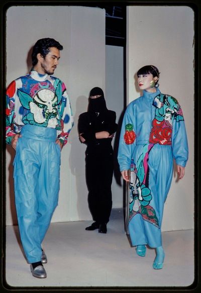 1982 Fashion, Sayoko Yamaguchi, Paris March, Japanese Fashion Designers, Kansai Yamamoto, Abstract Fashion, Vintage Runway, Conceptual Fashion, Fashion Silhouette