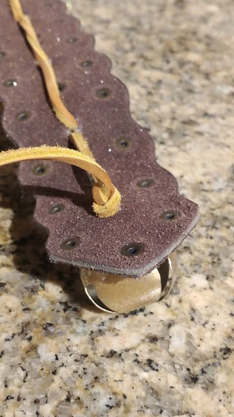 DIY Sleigh Bells From Old Belts - Horse, Carriage, Jingle, Christmas Diy Sleigh Bells, Sleigh Bell Wreath, Sleigh Bells On Leather Strap, How To Make Jingle Bells Rusty, Rustic Jingle Bell Ornaments, Jingle Bell Crafts, Diy Burlap, Sleigh Bell, Jingle Bells