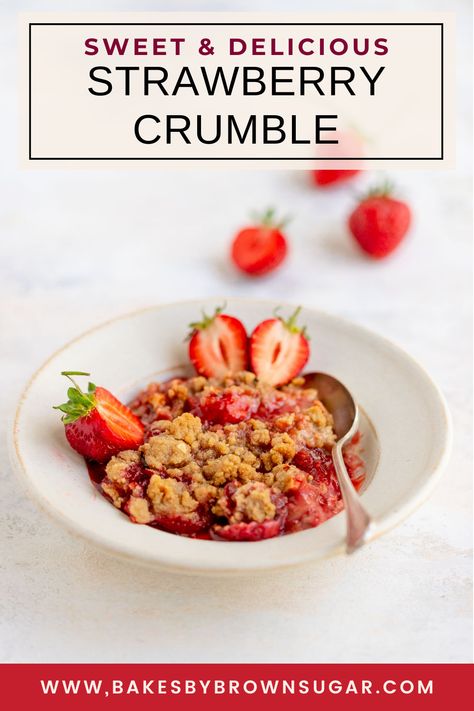 Craving something sweet and delicious? :heart_eyes: You've got to try this amazing Strawberry Crumble, packed with sweet juicy strawberries and a delicious brown sugar crumble! Satisfy your sweet tooth today—Get the recipe at Bakes by Brown Sugar! :cake: Mom Desserts, Easy Strawberry Crumble, Strawberry Crumble Recipe, Oat Crumble Topping, Strawberry Crumble, Fruit Crumble, Party Food Dessert, Oat Crumble, Desserts Snacks