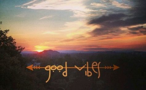 . Good Vibes Tattoo, Good Vibes Wallpaper, Wallpaper Positive, Good Vibe Tribe, Vibe Tribe, Fb Cover Photos, Vibe Quote, Vibes Wallpaper, Make Love