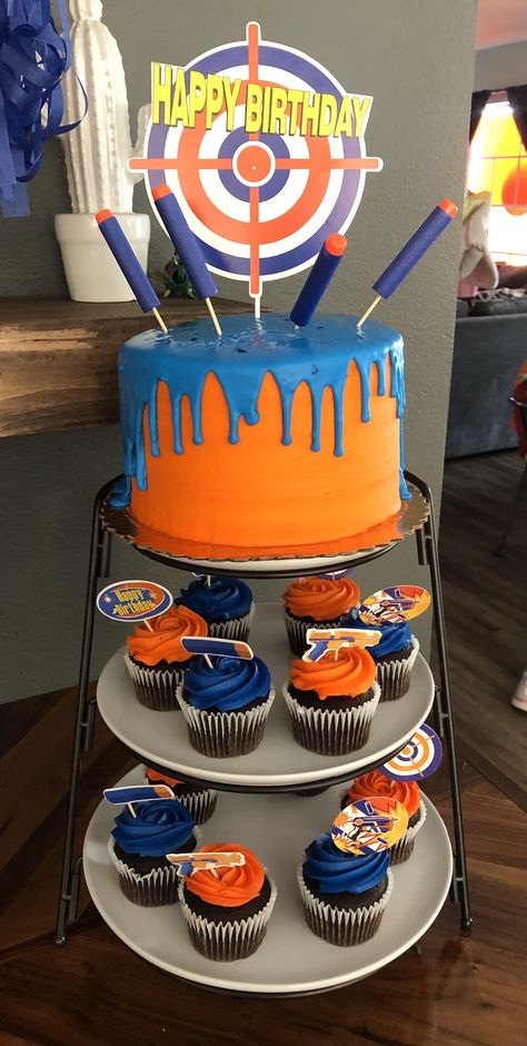 Nerf Wars Birthday Party, Boy 6th Birthday Party Themes, 5th Boy Birthday Ideas, Gel Blaster Birthday Party, Nerf Birthday Party Ideas Cake, Sixth Birthday Theme Boy, 8th Birthday Boy Party Theme, Nerf Battle Birthday Party, Boy 10th Birthday Ideas