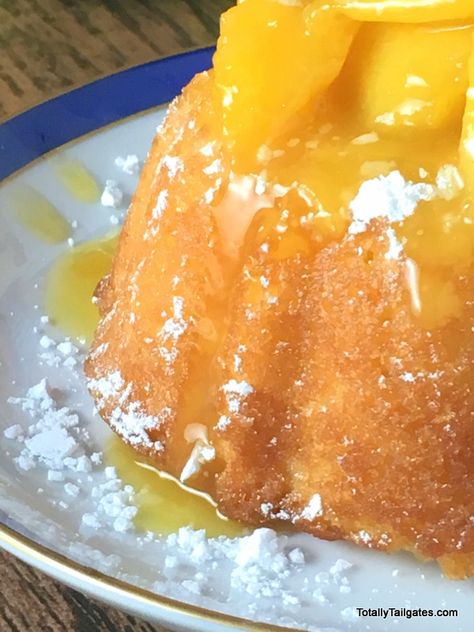 Mini Bunt Cake, Tailgate Desserts, Mini Bundt Cakes Recipes, Bundt Recipes, Peach Dessert, Nothing Bundt Cakes, Mini Bundt, Mini Bundt Cakes, Peach Desserts