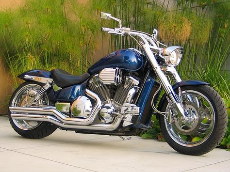 Honda Vtx 1800 Custom, Honda Motorcycles Vtx, Cruiser Bike Accessories, Honda Vtx 1300, Honda Shadow 1100, Vtx 1800, Honda Cruiser, Honda Bobber, Custom Motorcycle Paint Jobs