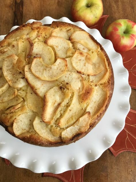 Tuscan Apple Cake - Proud Italian Cook Tuscan Apple Cake, Flour Bakery Recipes, Italian Apple Desserts, Italian Apple Cake Recipe, Italian Apple Cake, Camp Deserts, Tuscan Desserts, Apple Cake Recipes Moist, Apple Receipts