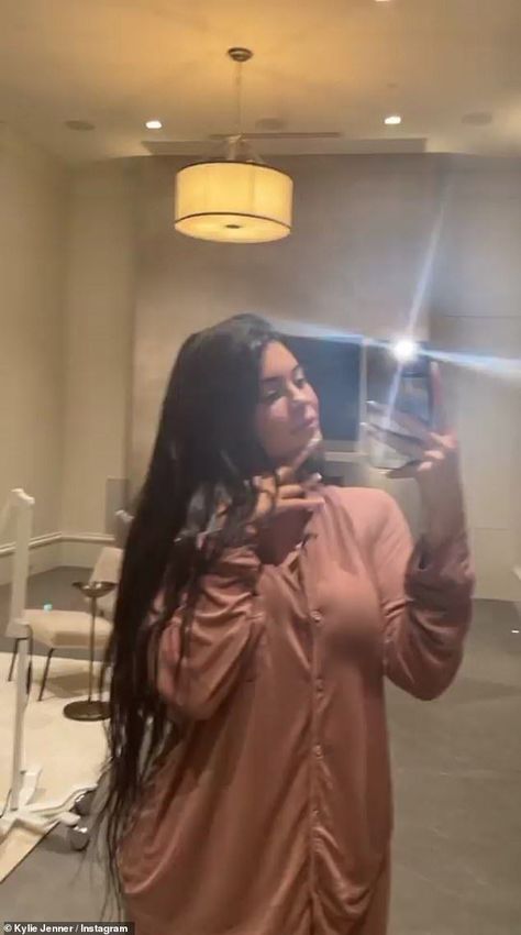 Kylie Jenner Pregnant, Khloe Kardashian House, Kylie Jenner House, Kylie Jenner Blonde, Kylie Jenner Gif, Kylie Jenner Hair, Looks Kylie Jenner, Kylie Baby, Kylie Jenner Lipstick