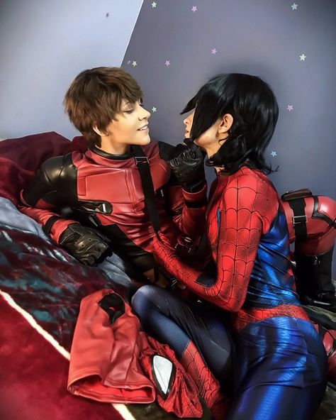 Valian_Hofer Klance Cosplay, Deadpool Funny Comics, Akrcos Cosplay, Spiderman Dancing, Genderbent Cosplay, Klance Au, Voltron Cosplay, Cute Deadpool, Spiderman Funny