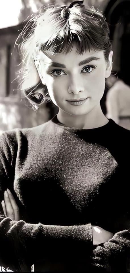 Audrey Hepburn Pictures, Klasik Hollywood, Audrey Hepburn Born, Aubrey Hepburn, Audrey Hepburn Photos, Audrey Hepburn Style, Hepburn Style, Katharine Hepburn, Actrices Hollywood