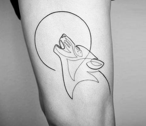 Top 100 tattoos by artist Mo Ganji Simple Wolf Tattoo, Wolf Pack Tattoo, Howling Wolf Tattoo, Geometric Wolf Tattoo, Mo Ganji, Wolf Tattoos Men, Borneo Tattoo, Single Line Tattoo, Handpoke Tattoo