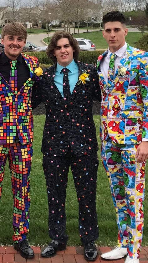 Men's Prom Suits, Funny Suits Men, Adult Prom Outfit Ideas, Funky Prom Outfits, Funky Prom Suits, Suits Prom Men, Prom Boys Outfit Suits, Mens Prom Outfit Ideas, Prom Fits For Guys