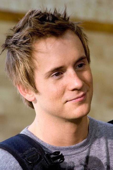 Robert Hoffman. Cute face AND can dance :) Robert Hoffman, Step Up Movies, Suh Dude, She's The Man, Ways To Say Hello, Male Celebrity, Gorgeous Guys, Celebrity Photo, Favorite Actors