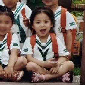 Predebut Pics Shifting, Pretty Savage Blackpink, Savage Blackpink, Sibling Pictures, Pretty Savage, Childhood Pictures, Dara Kpop, Asian Babies, Pre Debut