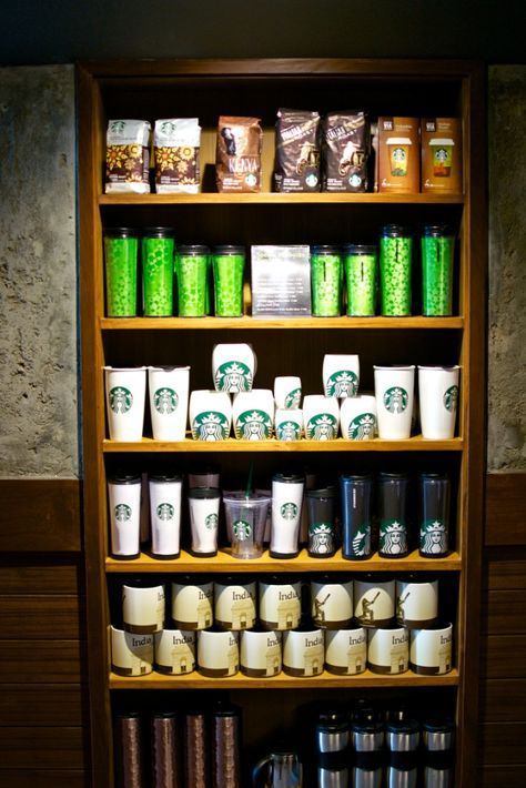 Starbucks Merchandise Display, Starbucks Shop, Starbucks Merchandise, Starbucks Store, Beverage Dispensers, China Display, Coffee Aesthetic, Merchandising Displays, Espresso