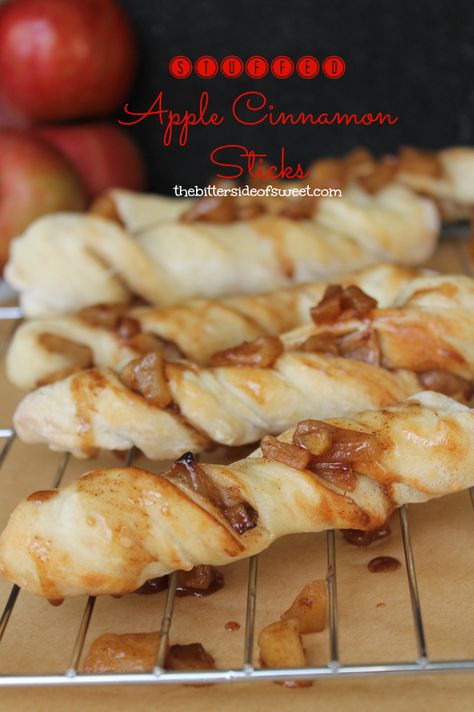 My obsession with pizza dough continues with these Stuffed Apple Cinnamon Sticks . Sticks that are filled with apples that have been cooked in butter, cinnamon and brown sugar. For all of my apple fans this one is for you! #teamapple If you remember a couple of weeks ago I made some simple apple compote. … Cinnamon Sticks Recipe, Banana Oatmeal Smoothie, Apple Desserts, Apple Cinnamon, Breakfast Breads, Baklava, Fruit Desserts, Cinnamon Apples, Pizza Dough