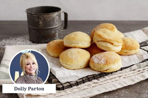 Dolly Parton Recipes, Cheddar Bay Biscuits, Celebrity Recipes, How To Make Biscuits, Biscuit Rolls, Homemade Biscuits, Buttermilk Biscuits, Recipe Steps, Pizza Bread