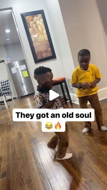 Hot Freestyle on Instagram: "They were getting it 🕺   (via @ronnieshagriffin)" Funny Videos Of Kids, Funny People Videos, Very Funny Videos, Kitchen Dancing, String Painting, Funny Babies Dancing, Dance Workout Routine, Got Talent Videos, Very Funny Gif