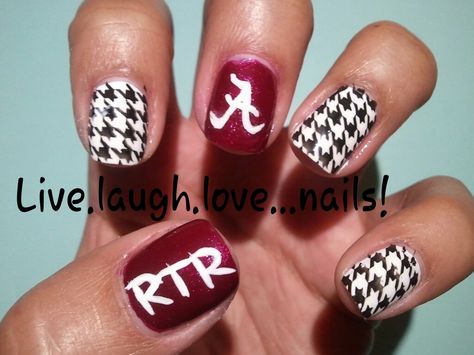 Alabama Roll Tide Nails, Roll Tide Nails, Alabama Football Nails Crimson Tide, Alabama Nail Designs, Crimson Tide Nails, Alabama Nails Crimson Tide, Alabama Football Nails, Alabama Nail Art, Alabama Nails