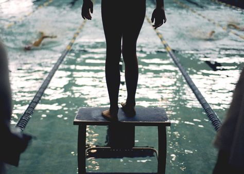 I Love Swimming, Swimmers Life, Swim Life, Swimming Quotes, Competitive Swimming, Trigger Happy Havoc, Slenderman, Keep Swimming, Iwatobi Swim Club