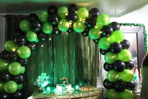 Matrix Birthday Party, Monster Energy Cake, Matrix Party, Minecraft Theme, 32nd Birthday, Balloons For Birthday, Monster Energy Drink, Video Games Birthday, Video Game Party