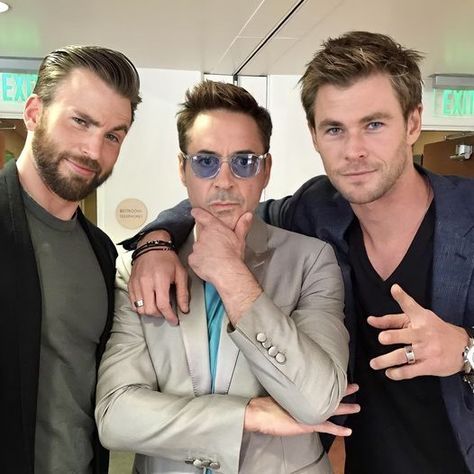 Captain America Iron Man, Robert Downey Jr Iron Man, Chris Hemsworth Thor, Avengers Cast, Marvel Photo, Casting Pics, Chris Evans Captain America, Marvel Actors, Marvel 3