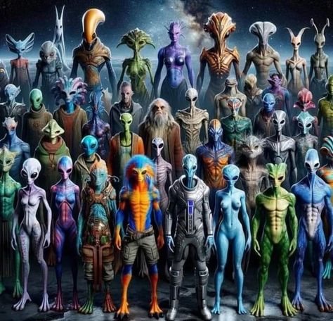 Types Of Aliens, Aliens History, Ufo Art, Alien Artwork, Superman Art, Arte Alien, Ancient Egypt Art, Heaven Art, Alien Concept