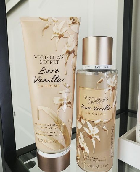 Smell Aesthetic, Coconut Smell, Victoria Secret Perfume Body Spray, Profumo Victoria Secret, Bare Vanilla, Fragrances Perfume Woman, Perfume Body Spray, Body Hygiene, Bath And Body Works Perfume