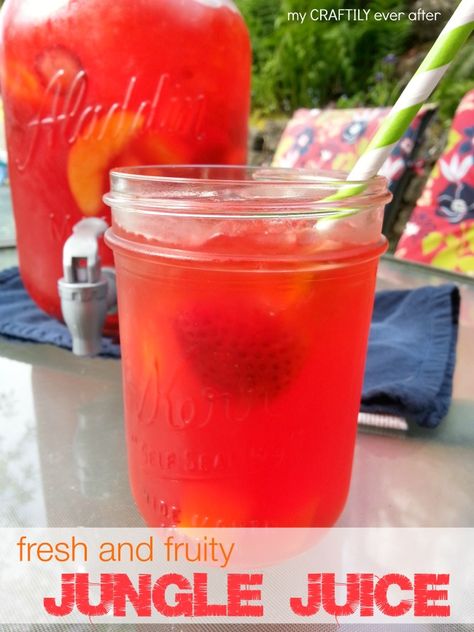 A fresh and fruity jungle juice recipe that only takes 5 mintues!  #KoolOff  #shop Non Alcoholic Jungle Juice, Poolside Meals, Hunch Punch, Jungle Juice Recipe, Alcoholic Punch, Recipes Around The World, Summertime Drinks, Jungle Juice, Tropical Punch