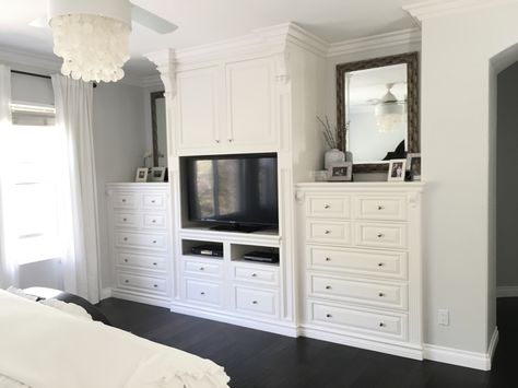 Master bedroom built-ins instead of dressers, uncluttered master bedroom built ins Built In Dresser In Bedroom, Dresser In Bedroom, Bedroom Dresser Organization, Diy Dressers, Wardrobe Diy, Bedroom Built Ins, Bedroom Wall Units, Bedroom Wardrobe Design, Built In Dresser