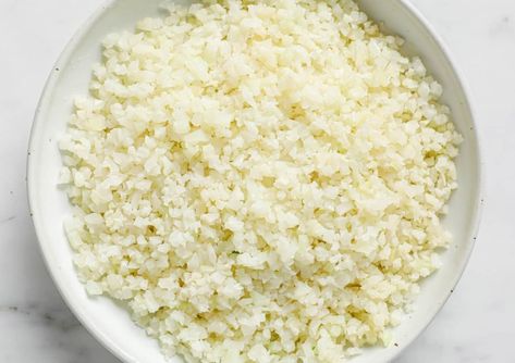 How To Use That Frozen Cauliflower Rice That's Sitting in Your Freezer Cauliflower Rice Casserole, Rice In The Microwave, Healthy Sushi, Frozen Cauliflower, Cauliflower Risotto, Frozen Cauliflower Rice, Carb Alternatives, Sushi Bowl, Burrito Bowl