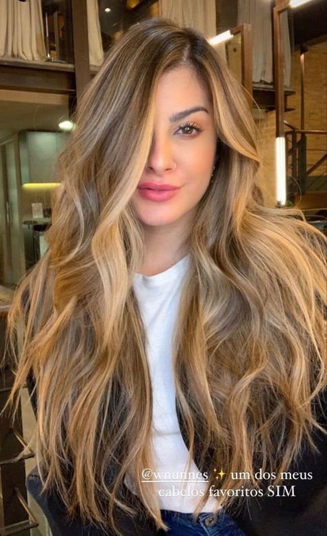 Caramel Blonde Hair, Rambut Brunette, Hair Tint, Bridal Hair Buns, Brown Hair Balayage, Blonde Hair Inspiration, Honey Hair, Hair Stylist Life, Hair Inspo Color