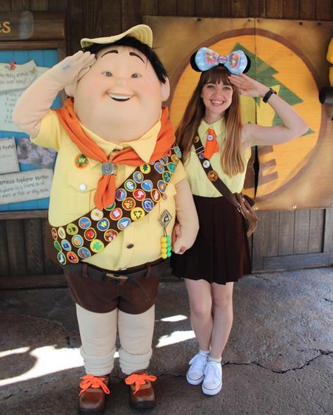 DisneyBound on Instagram: ““The wilderness must be explore! Caw, caw! Raar!” @mydisneylife88 🌳 #disneybound” Disney Characters Costumes Diy, Up Disneybound, Disney Dapper Day, Disney Bound Outfits Casual, Disney Characters Costumes, Caw Caw, Disney Honeymoon, Cute Disney Outfits, Disney Cast Member