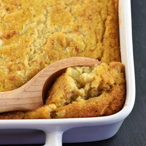 Homemade Cornbread Dressing, Southern Dressing, Southern Cornbread Dressing, Cornbread Dressing Recipe, Cornbread Stuffing Recipes, Dressing Recipes Thanksgiving, Bread Dressing, Cornbread Dressing Southern, Dressing Recipes Cornbread