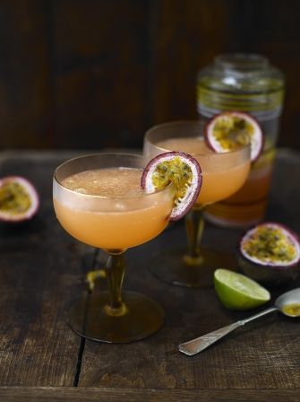 Cheers! Try this dry passion fruit daiquiri recipe from Jamie Oliver. Passion Fruit Daiquiri, Best Mac And Cheese Recipe Easy, Food Recipes For Dinner Healthy, Recipes For Dinner Healthy, Food Recipes For Dinner, Best Mac N Cheese Recipe, Rum Recipes, Best Mac And Cheese, Raw Food Diet