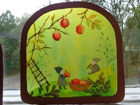 autumn paper transparency scene. waldorf education. natural childhood. Steiner Waldorf, Transparent Art, Waldorf Crafts, Autumn Paper, Waldorf Education, Woodland Scene, Nature Table, Transparent Paper, Autumn Scenes