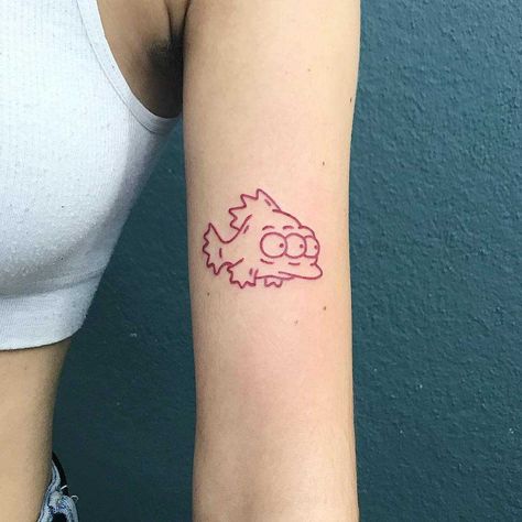 A red the Three-Eyed Fish from The Simpsons a.k.a Blinky tattoo by @themagicrosa Simpsons Fish Tattoo, Minion Tattoo, Lovely Tattoo, Emo Tattoos, Simpsons Tattoo, Crazy Tattoos, Collage Mural, Perfect Tattoo, Diy Tattoo