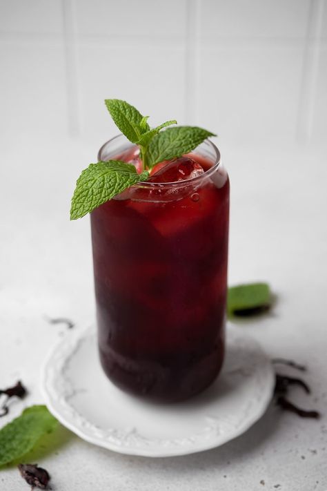 Jus de bissap - Healthy Alie Healthy Juice Drinks, Juice Drinks, Healthy Juices, Hibiscus, Juice, Healthy Recipes, Drinks