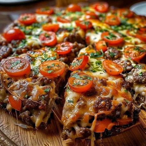 Valerie Bertinelli Recipes | Beef Pizza Pie 🍕 | Facebook Beef Pizza Pie, Bolognese Pizza, Valerie Bertinelli Recipes, Beef Pizza, Hamburger Pizza, Supreme Pizza, Queso Cheddar, Valerie Bertinelli, Recipes Beef