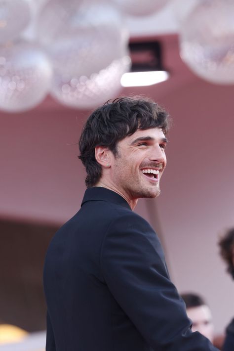 Jacob Elordi Hair, Starboy Style, Jacob Elordi, Mullet Haircut, Pretty Pink Princess, Aaron Taylor Johnson, Venice Film Festival, Ideal Man, White Boys