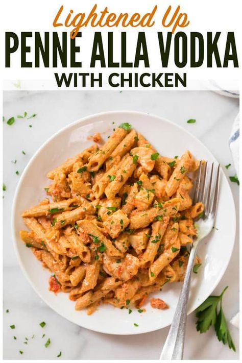 Best Penne Alla Vodka Recipe, Penne Alla Vodka With Chicken, Spicy Chicken Pasta, Vodka Sauce Pasta, Penne Alla Vodka, Chicken Penne, Chicken Pasta Recipes Healthy, Alla Vodka, Vodka Recipes