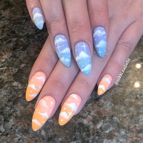 Sunset Nails With Clouds, Summer Nails Clouds, Cloud Ombre Nails, Colorful Cloud Nails, Pastel Sky Nails, Dreamy Cloud Nails, Sky Themed Nails, Rain Cloud Nails, Short Acrylic Nails Designs Summer