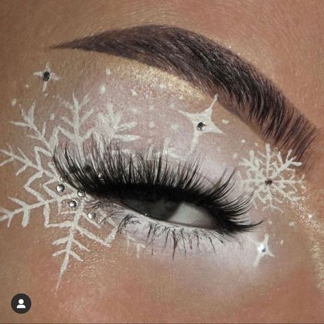 Snowflake Makeup, Candy Cane Makeup, Snow Makeup, Winter Makeup Looks, Elsa Makeup, Holiday Eye Makeup, Ice Queen Makeup, Xmas Makeup, Occasion Makeup