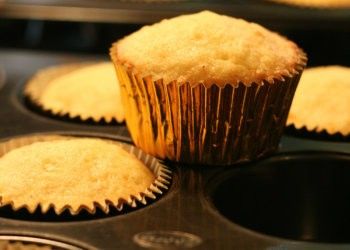 Recetas de Rellenos para tus Bizcochos, Cupcakes - Las Delicias de Vivir French Vanilla Cupcakes, Vanilla Cupcakes, French Vanilla, Cupcake, Muffins, Vanilla, Pie, On Instagram, Instagram