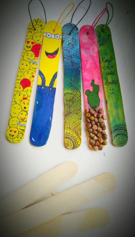 Use waste ice cream sticks Diy Bookmarks Ice Cream Sticks, Craft Ice Cream Sticks, Craft Ideas With Ice Cream Sticks, Ice Cream Stick Painting Ideas, Ice Cream Sticks Art, Ice Cream Stick Bookmark, Ice Cream Stick Painting, Crafts With Ice Cream Sticks, Ice Cream Stick Art