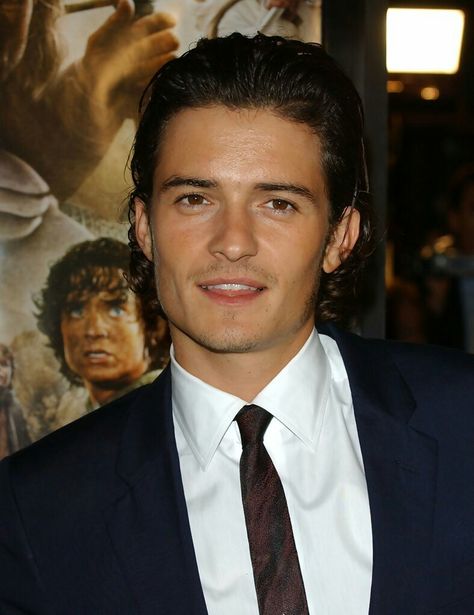 Orlando Bloom LA PREMIERE OF "THE LORD OF THE RINGS: THE RETURN OF THE KING". MANN VILLAGE THEATER, WESTWOOD, CA. Lord Rings, The Return Of The King, Orlando Bloom, The Lord Of The Rings, Legolas, Will Turner, Handsome Actors, Pirates Of The Caribbean, The Rings